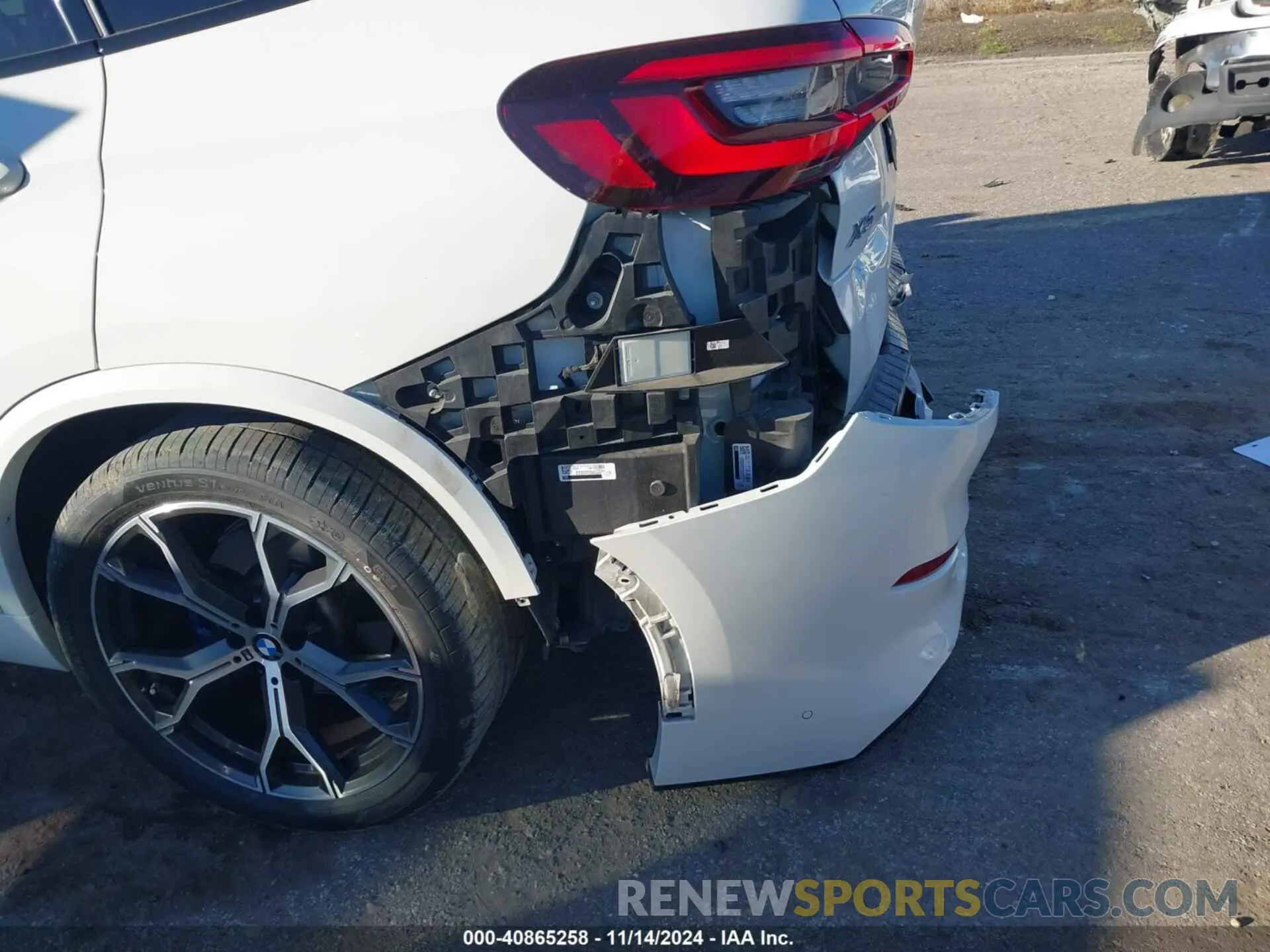 6 fotografías del automóvil dañado 5UXCR4C08N9M66962 BMW X5 2022