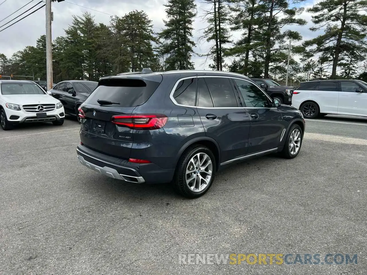4 fotografías del automóvil dañado 5UXCR6C00N9J48961 BMW X5 2022