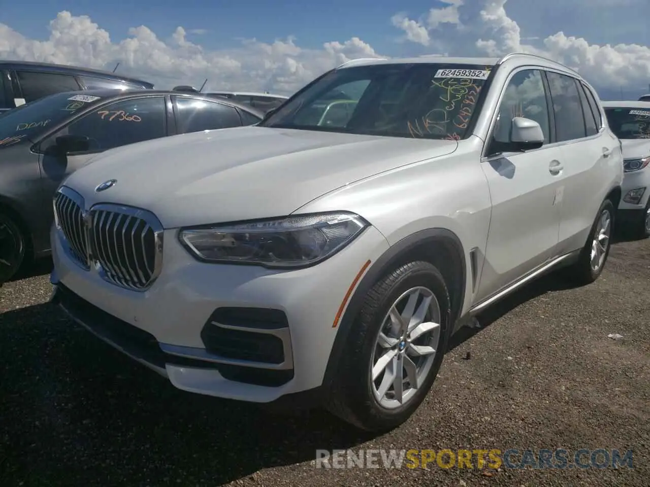 2 fotografías del automóvil dañado 5UXCR6C00N9K69716 BMW X5 2022