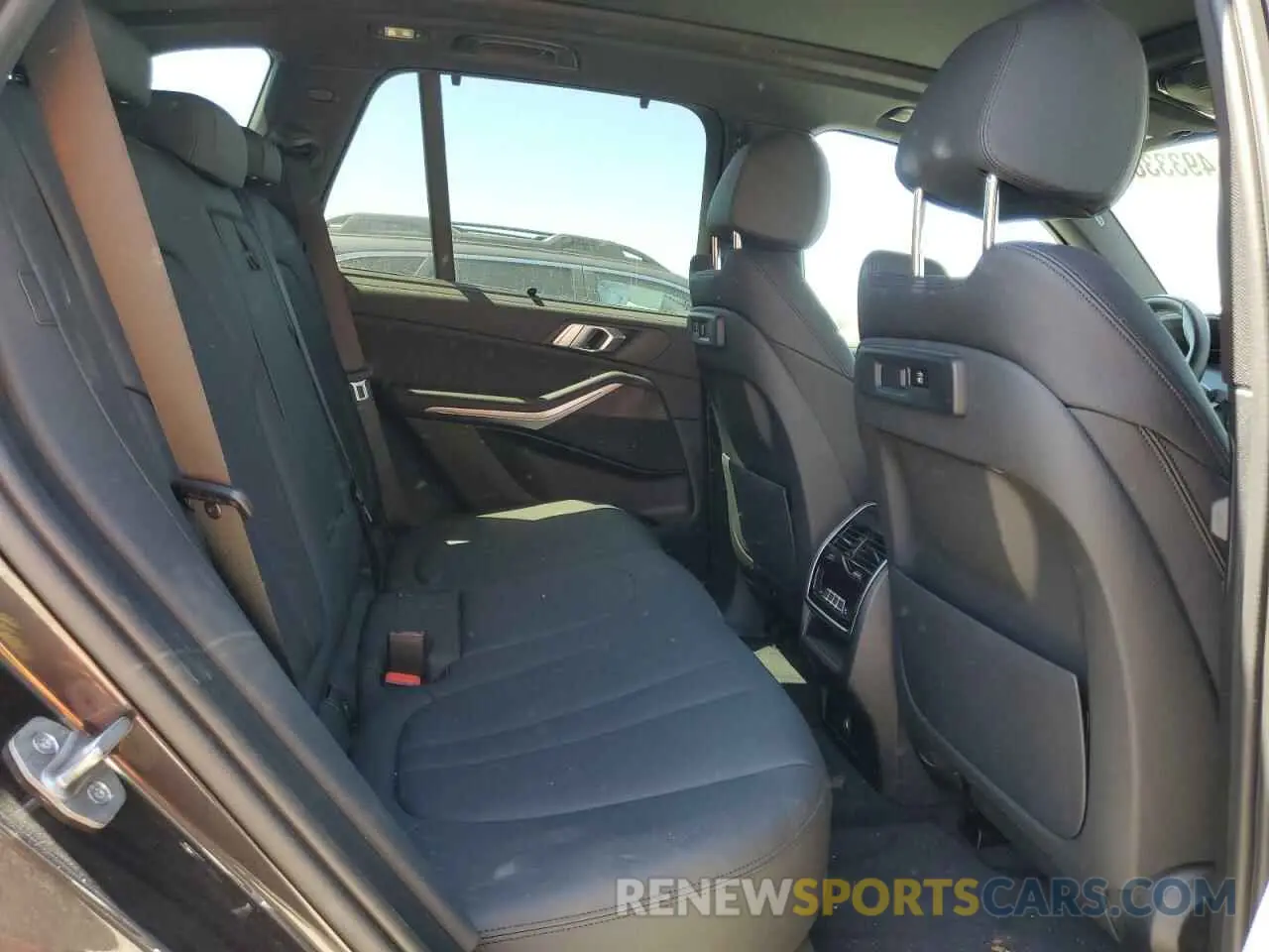 11 fotografías del automóvil dañado 5UXCR6C01N9J78633 BMW X5 2022