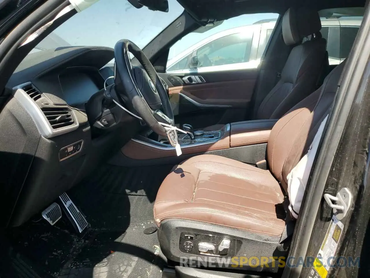 7 fotografías del automóvil dañado 5UXCR6C01N9K79249 BMW X5 2022