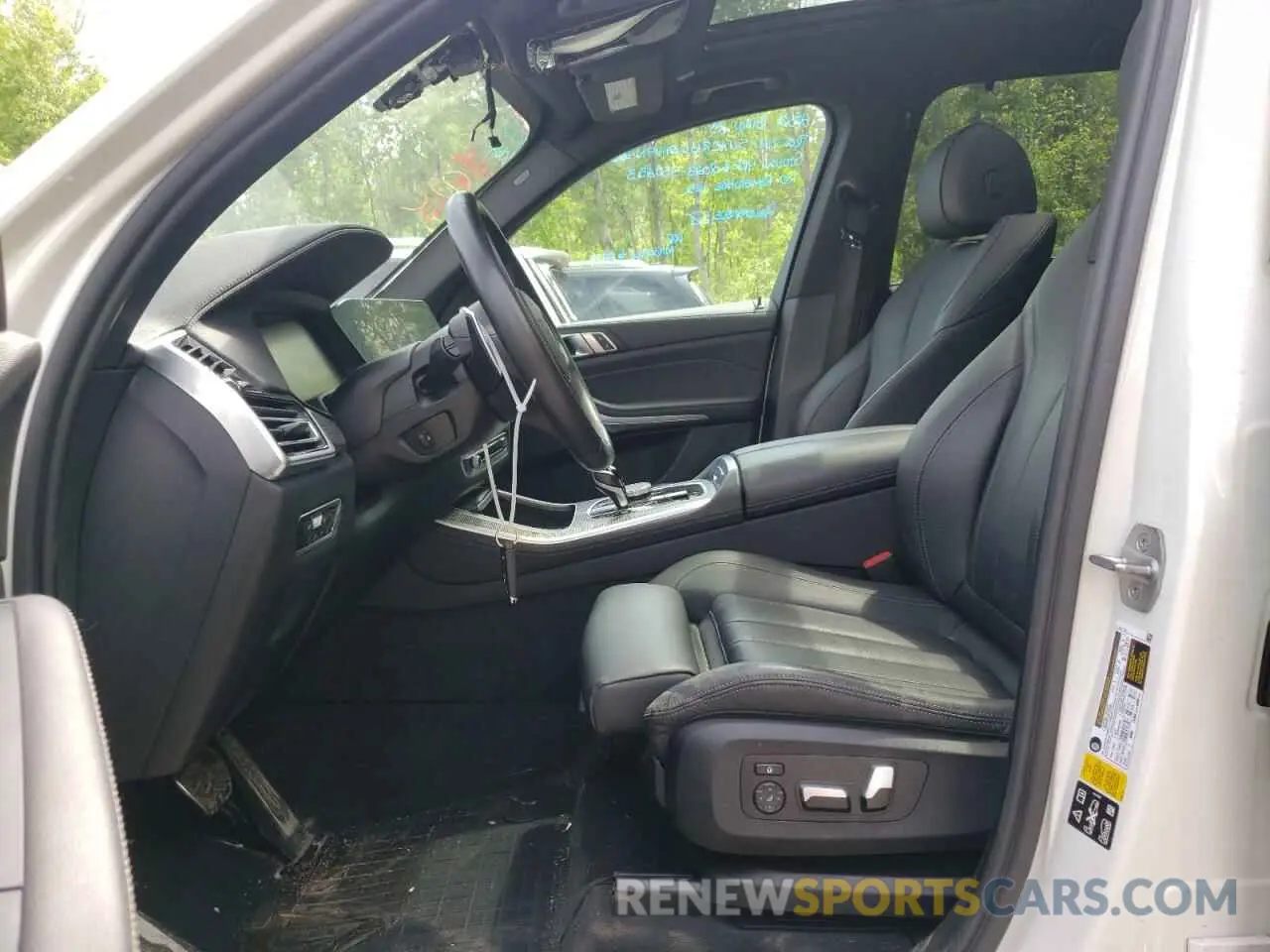 7 fotografías del automóvil dañado 5UXCR6C01N9N40606 BMW X5 2022