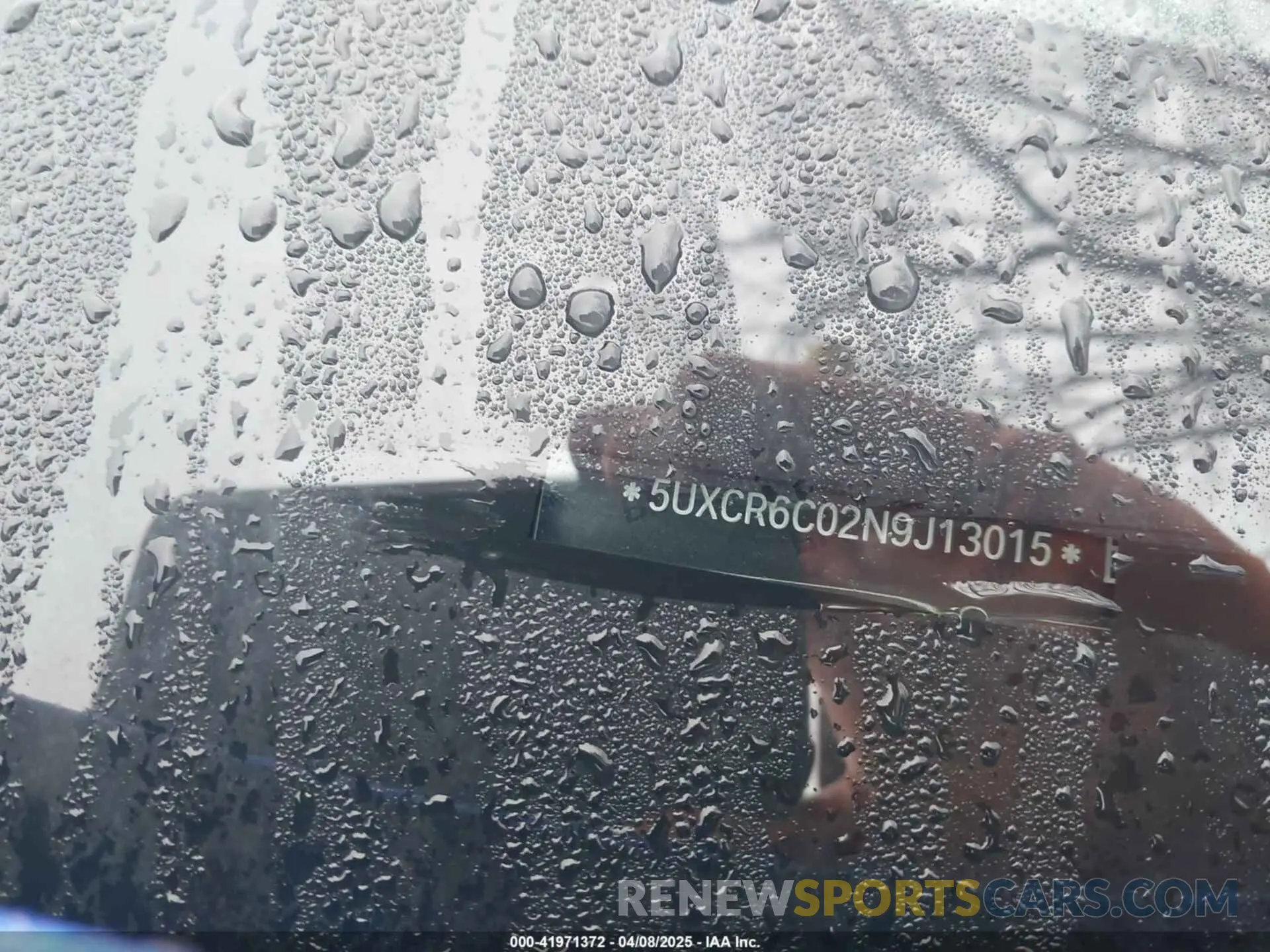 17 fotografías del automóvil dañado 5UXCR6C02N9J13015 BMW X5 2022