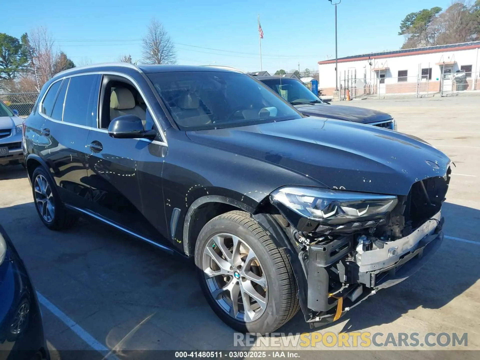 13 fotografías del automóvil dañado 5UXCR6C02N9K38886 BMW X5 2022