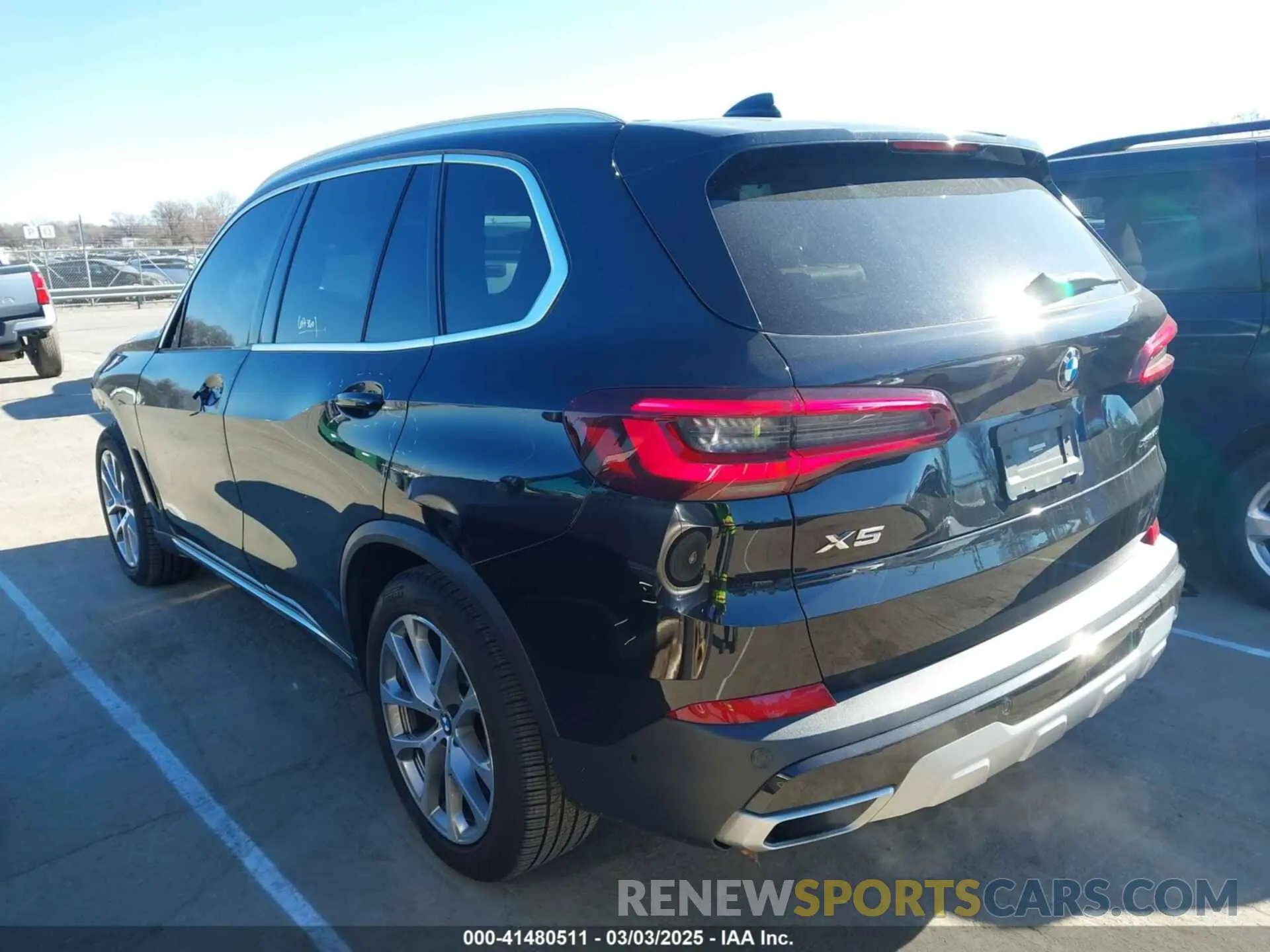 14 fotografías del automóvil dañado 5UXCR6C02N9K38886 BMW X5 2022