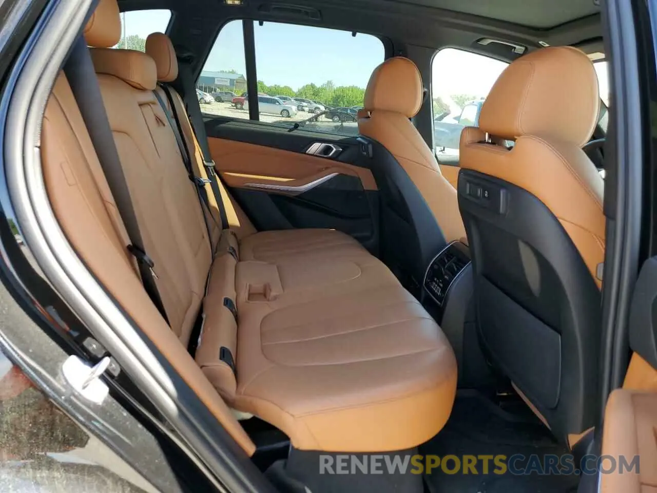 11 fotografías del automóvil dañado 5UXCR6C03N9J47769 BMW X5 2022
