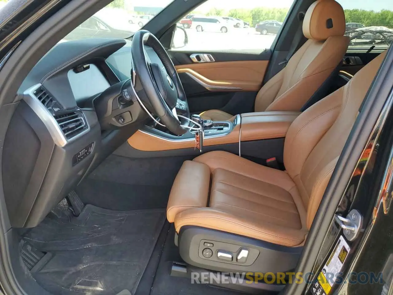 7 fotografías del automóvil dañado 5UXCR6C03N9J47769 BMW X5 2022