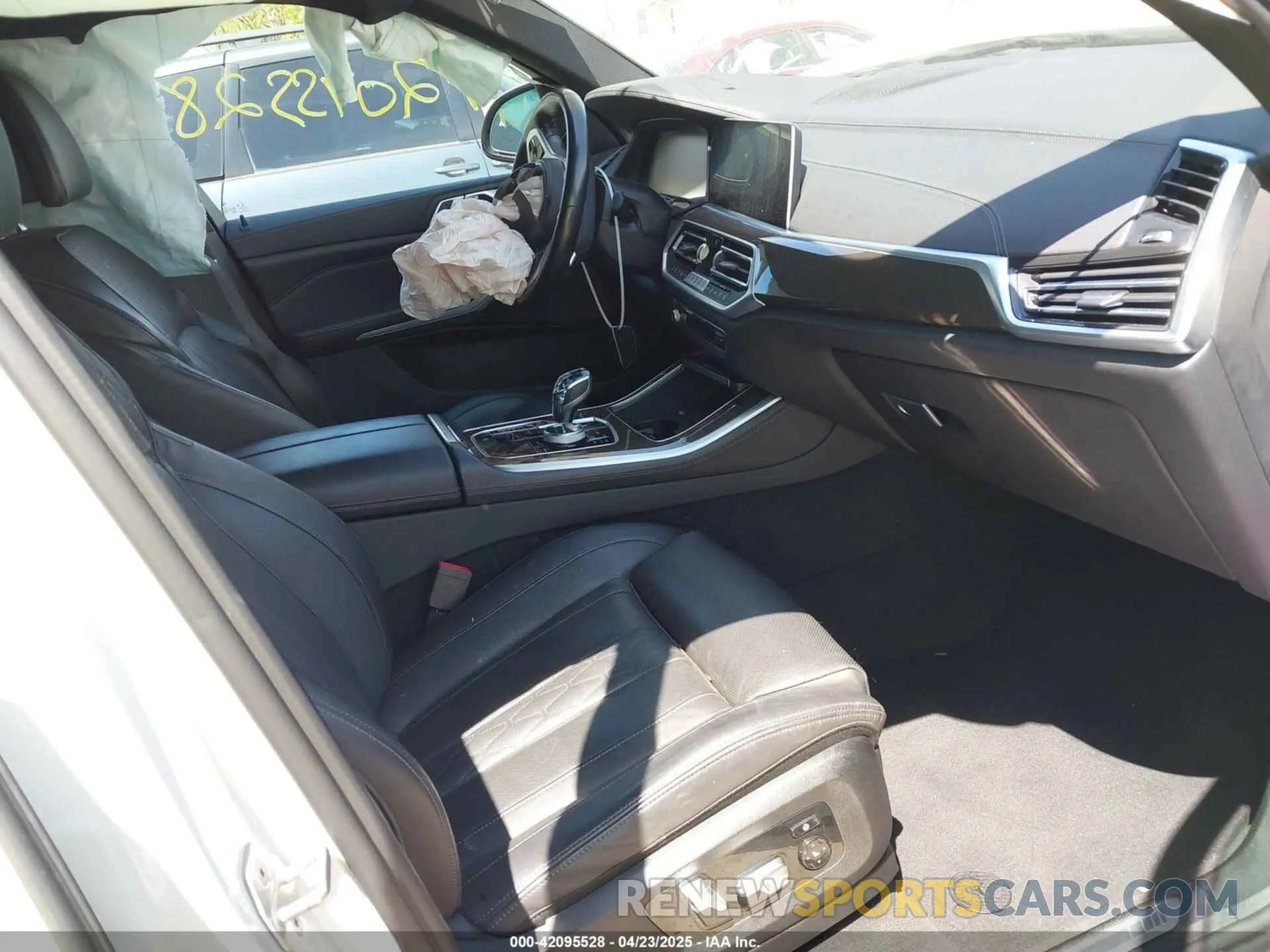 5 fotografías del automóvil dañado 5UXCR6C03N9L60222 BMW X5 2022