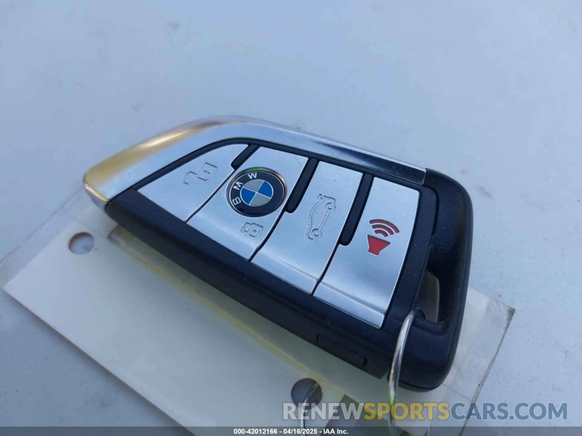 11 fotografías del automóvil dañado 5UXCR6C03N9L92409 BMW X5 2022