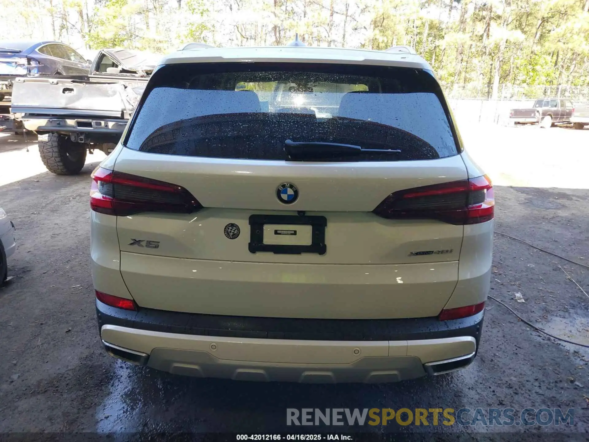16 fotografías del automóvil dañado 5UXCR6C03N9L92409 BMW X5 2022