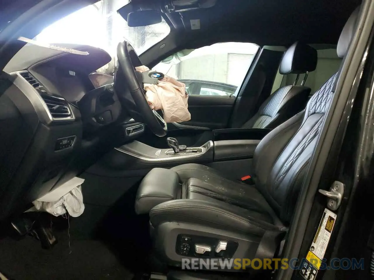 7 fotografías del automóvil dañado 5UXCR6C03N9N04450 BMW X5 2022