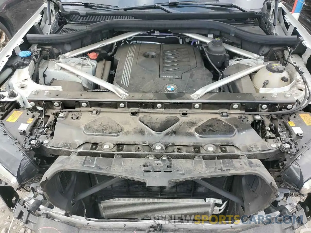 12 fotografías del automóvil dañado 5UXCR6C04N9J12156 BMW X5 2022