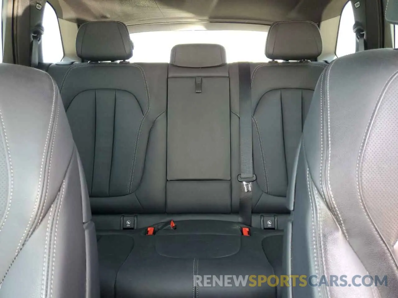 10 fotografías del automóvil dañado 5UXCR6C04N9L93813 BMW X5 2022