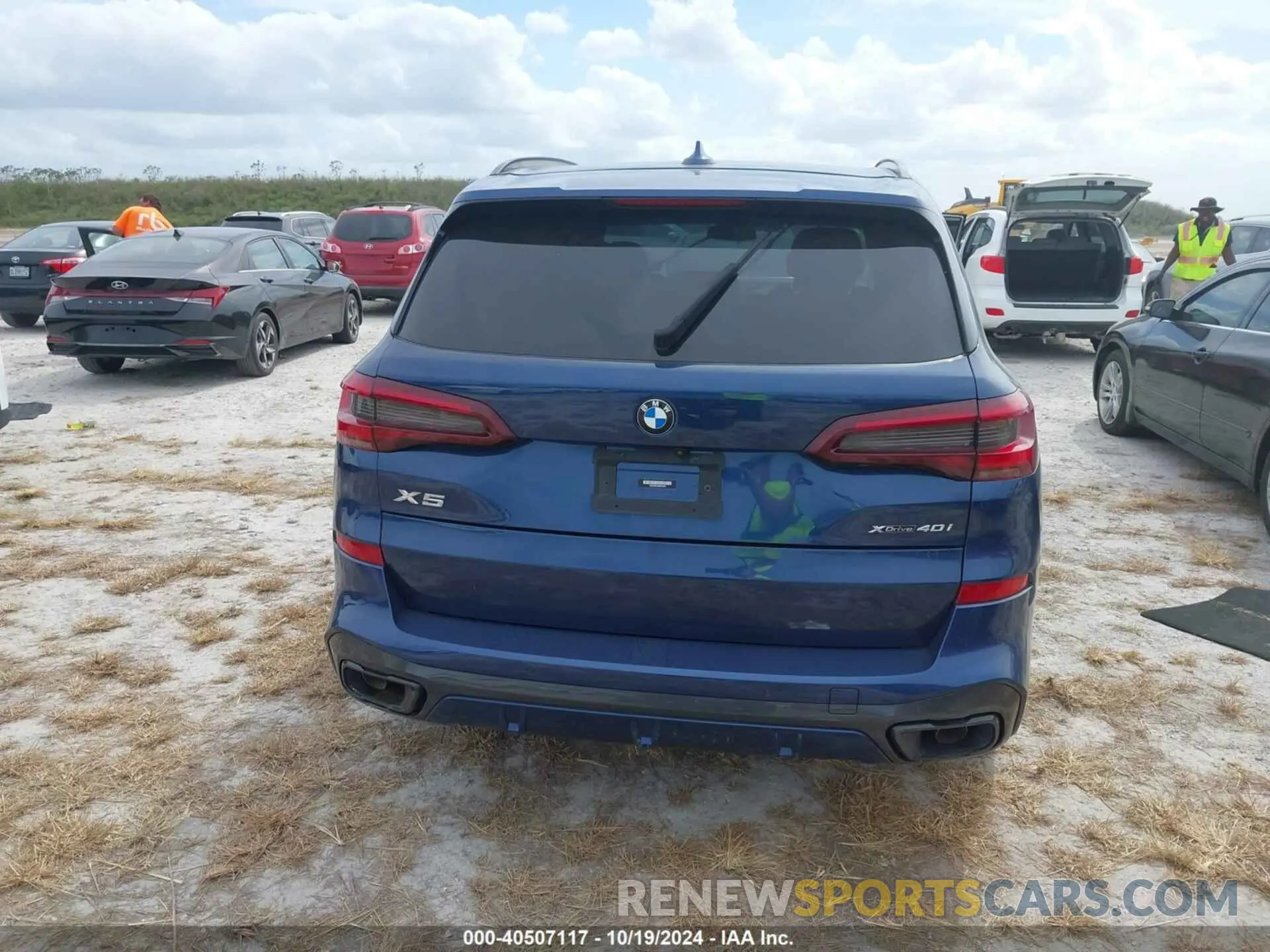 16 fotografías del automóvil dañado 5UXCR6C04N9N21838 BMW X5 2022