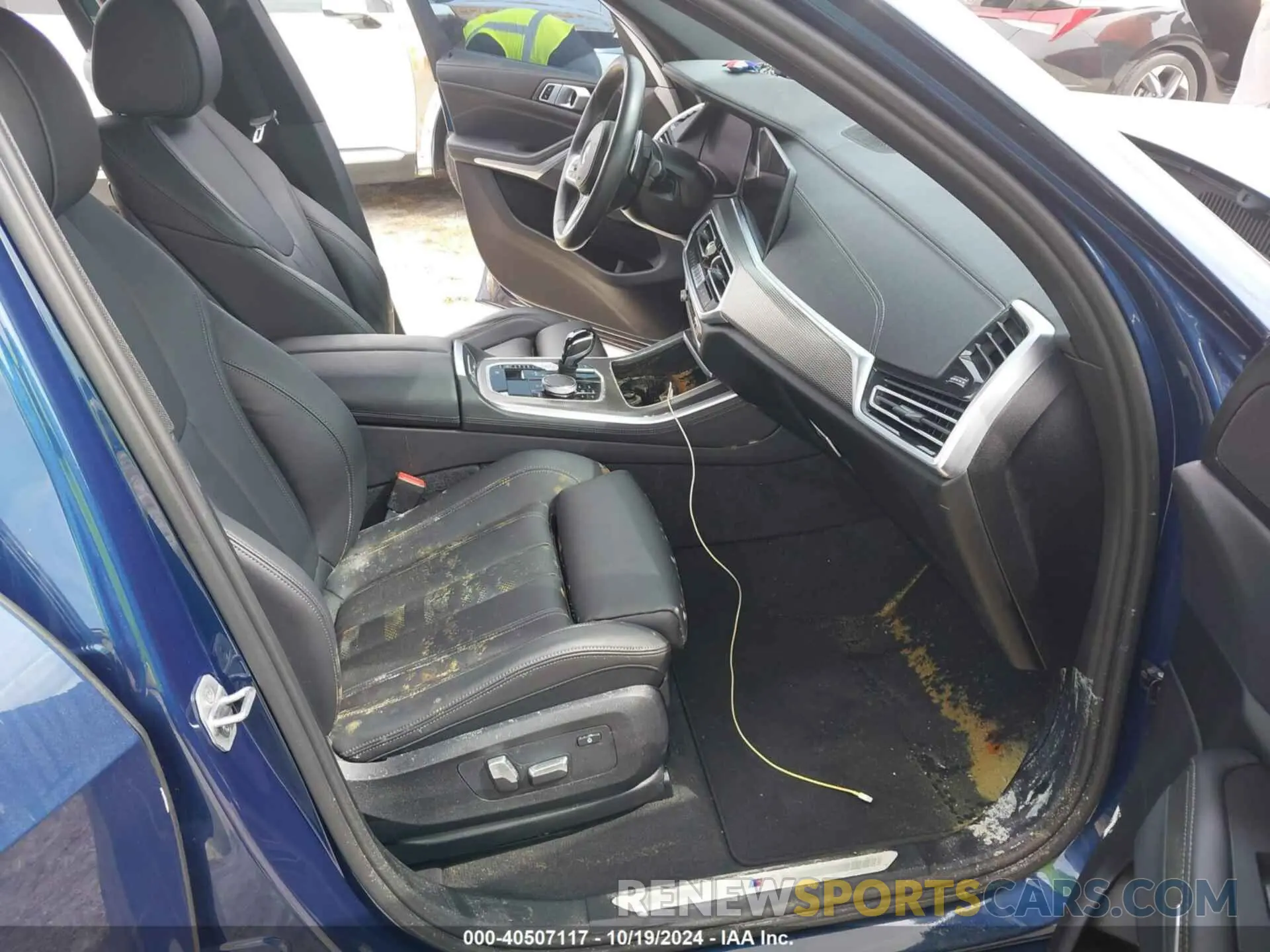 5 fotografías del automóvil dañado 5UXCR6C04N9N21838 BMW X5 2022