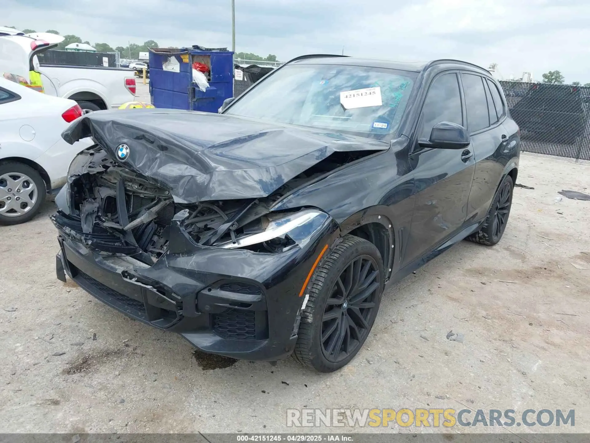 2 fotografías del automóvil dañado 5UXCR6C06N9K77433 BMW X5 2022