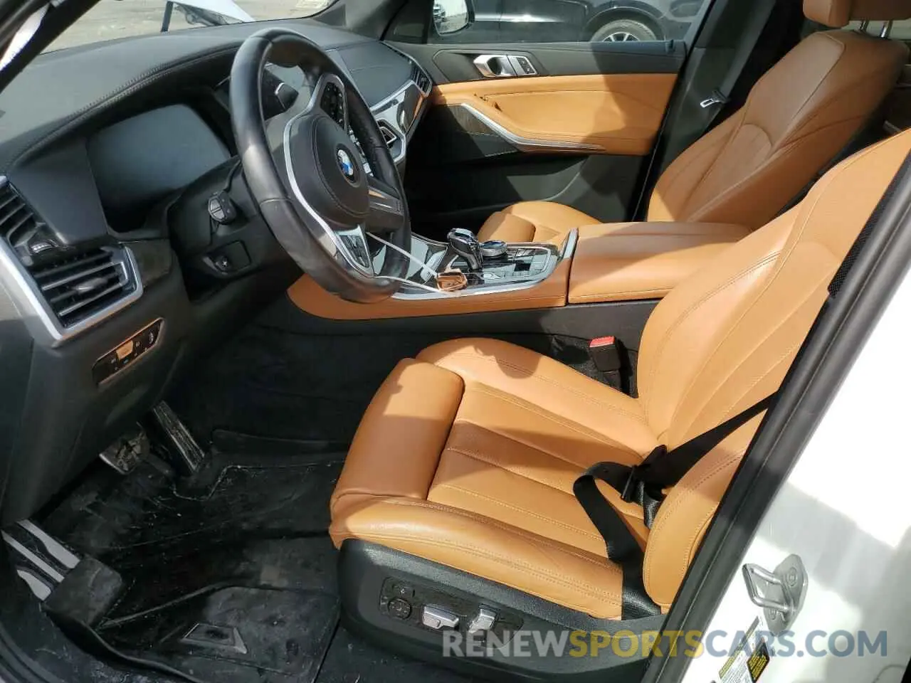 7 fotografías del automóvil dañado 5UXCR6C06N9M32014 BMW X5 2022