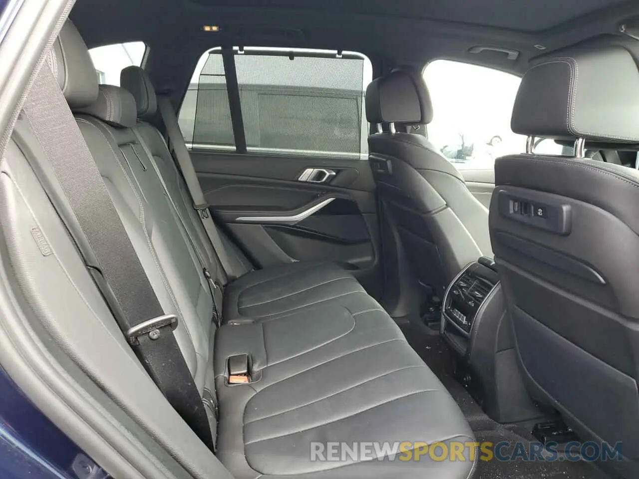 11 fotografías del automóvil dañado 5UXCR6C07N9J47337 BMW X5 2022