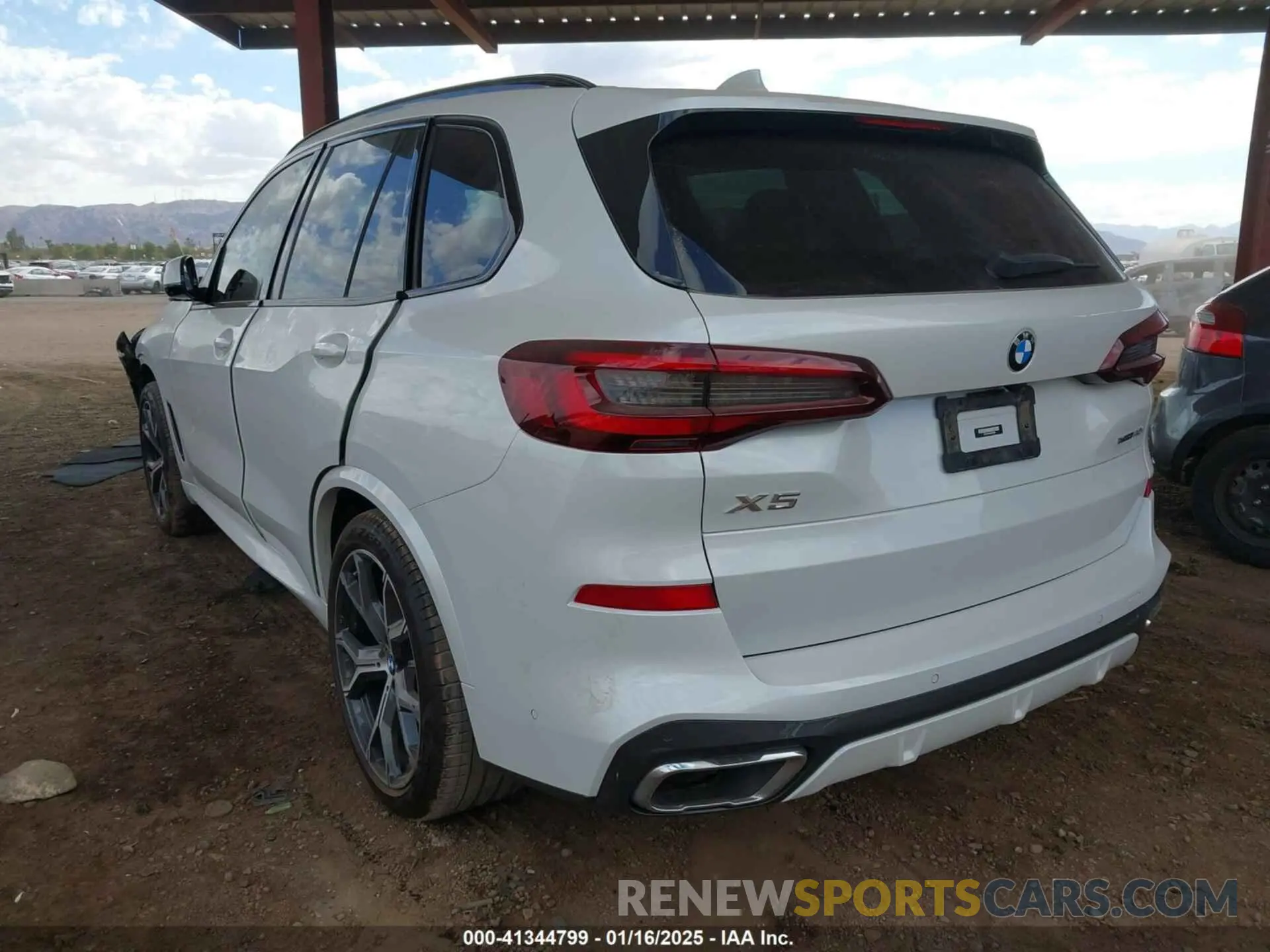 3 fotografías del automóvil dañado 5UXCR6C07N9J78569 BMW X5 2022