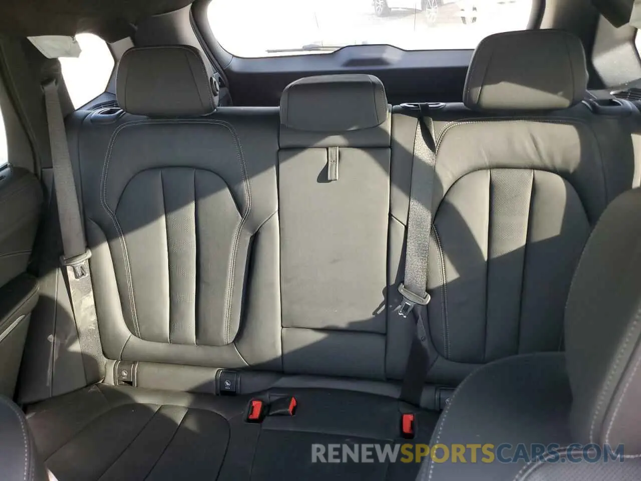 10 fotografías del automóvil dañado 5UXCR6C07N9M27369 BMW X5 2022