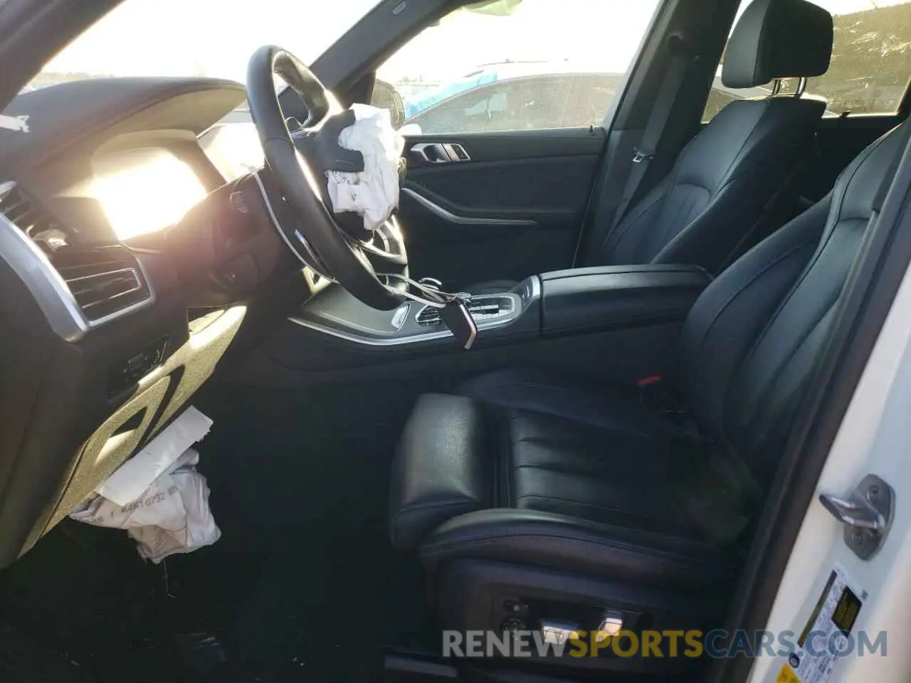 7 fotografías del automóvil dañado 5UXCR6C07N9M27369 BMW X5 2022