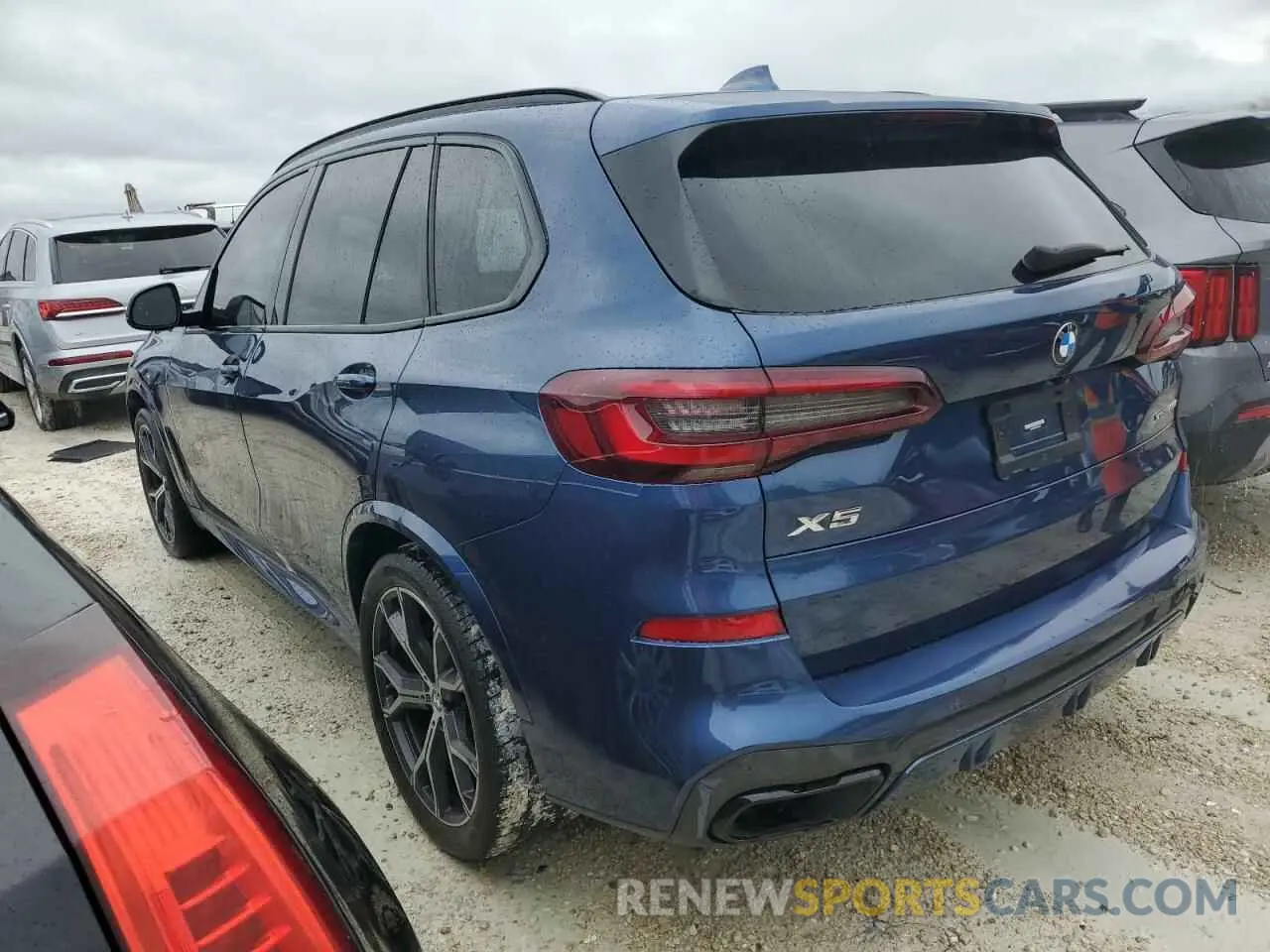 2 fotografías del automóvil dañado 5UXCR6C07N9N03981 BMW X5 2022