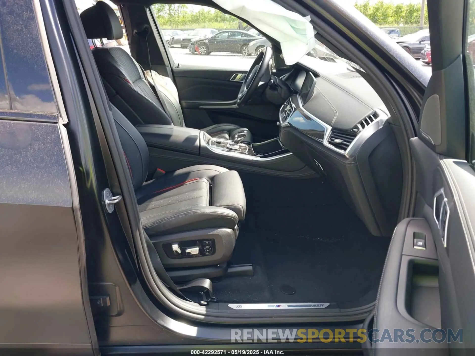 5 fotografías del automóvil dañado 5UXCR6C08N9L39205 BMW X5 2022