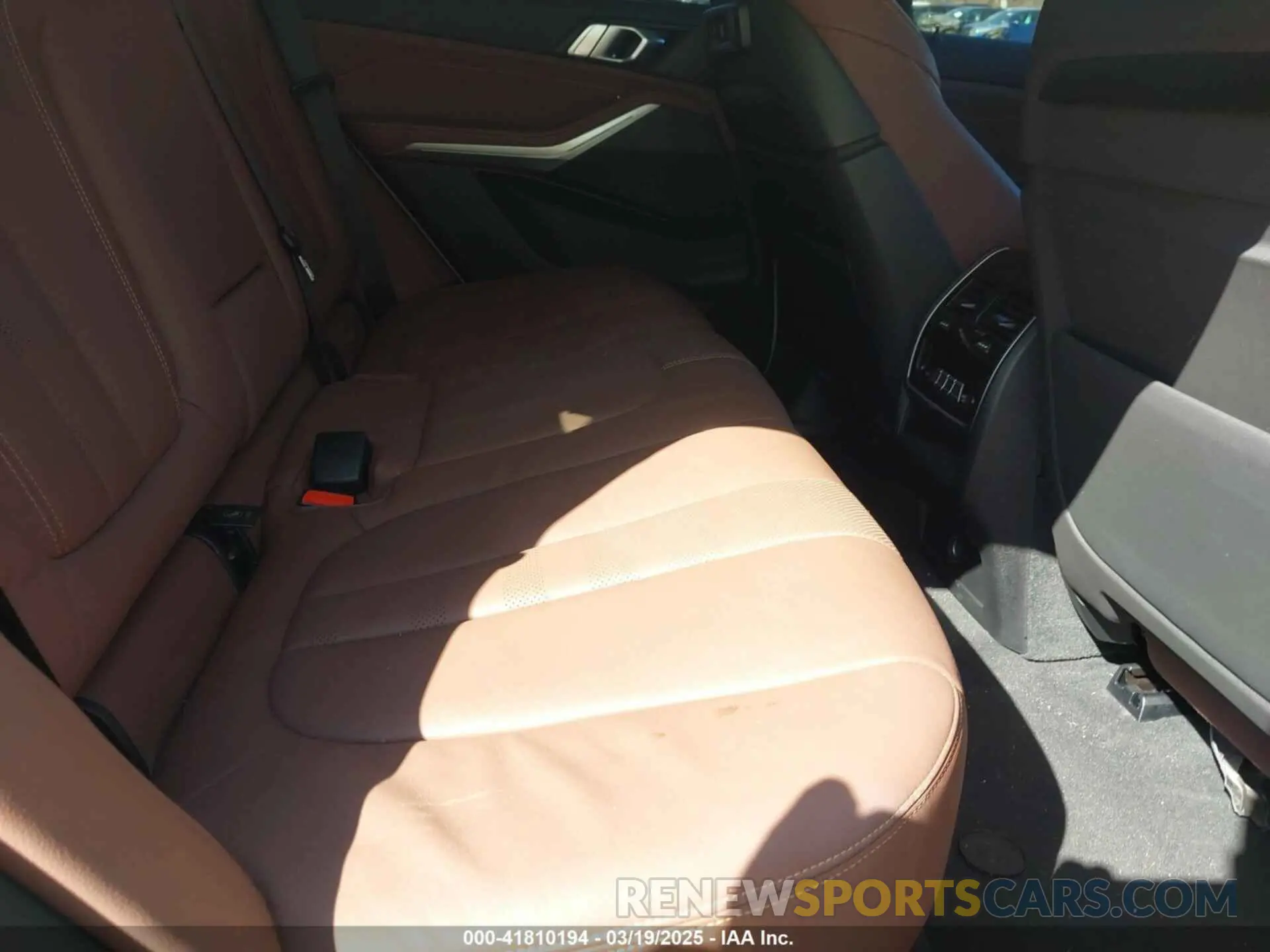 8 fotografías del automóvil dañado 5UXCR6C09N9K81119 BMW X5 2022