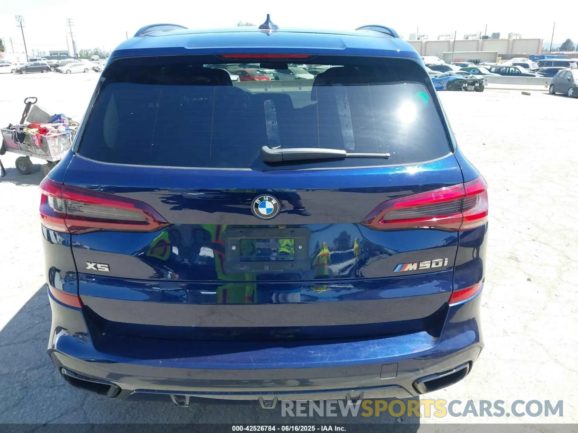 15 fotografías del automóvil dañado 5UXJU4C03N9J96903 BMW X5 2022