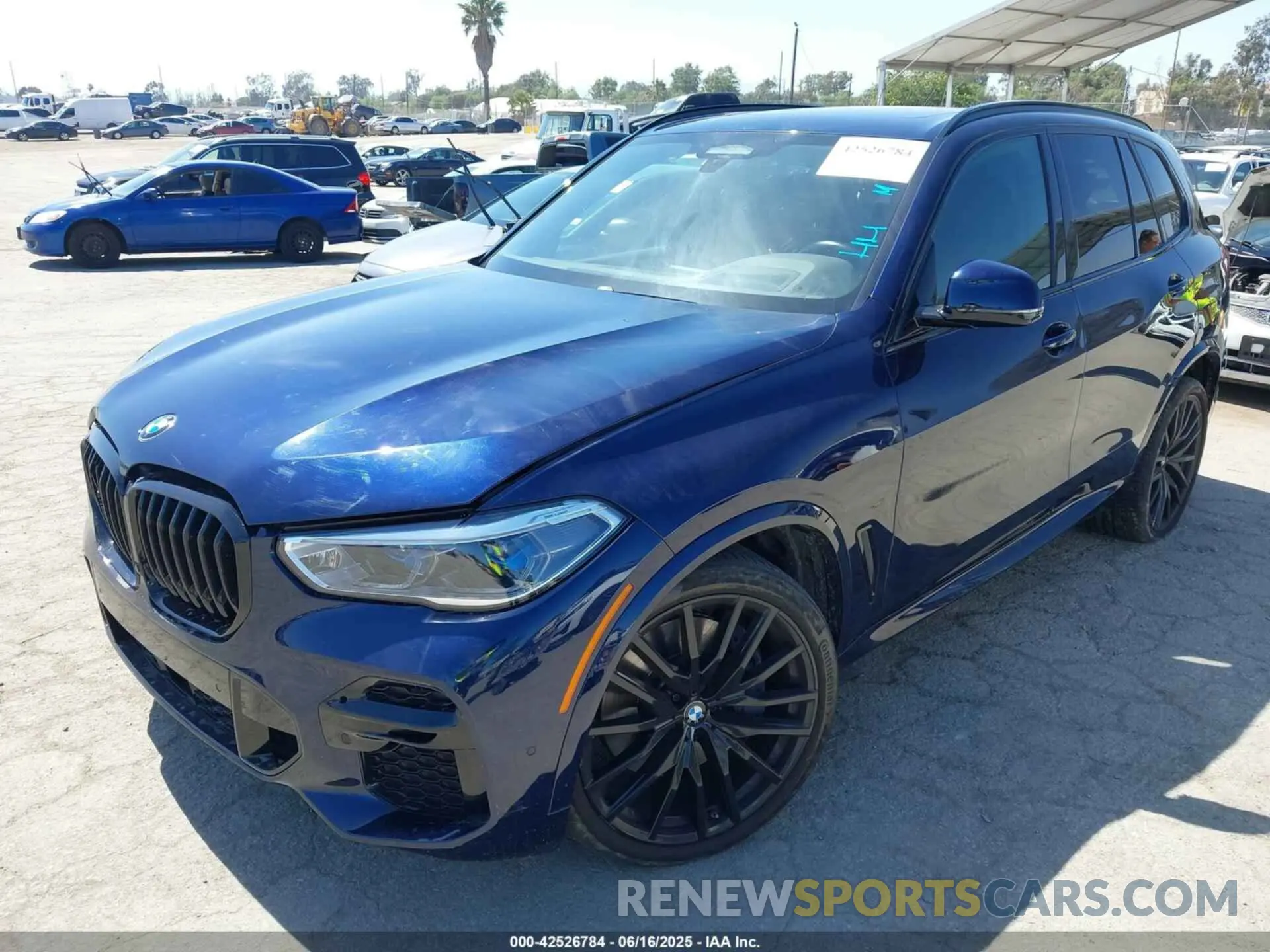 2 fotografías del automóvil dañado 5UXJU4C03N9J96903 BMW X5 2022