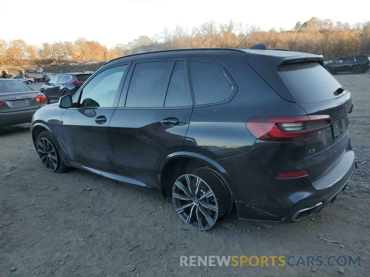 2 fotografías del automóvil dañado 5UXJU4C06N9J97446 BMW X5 2022