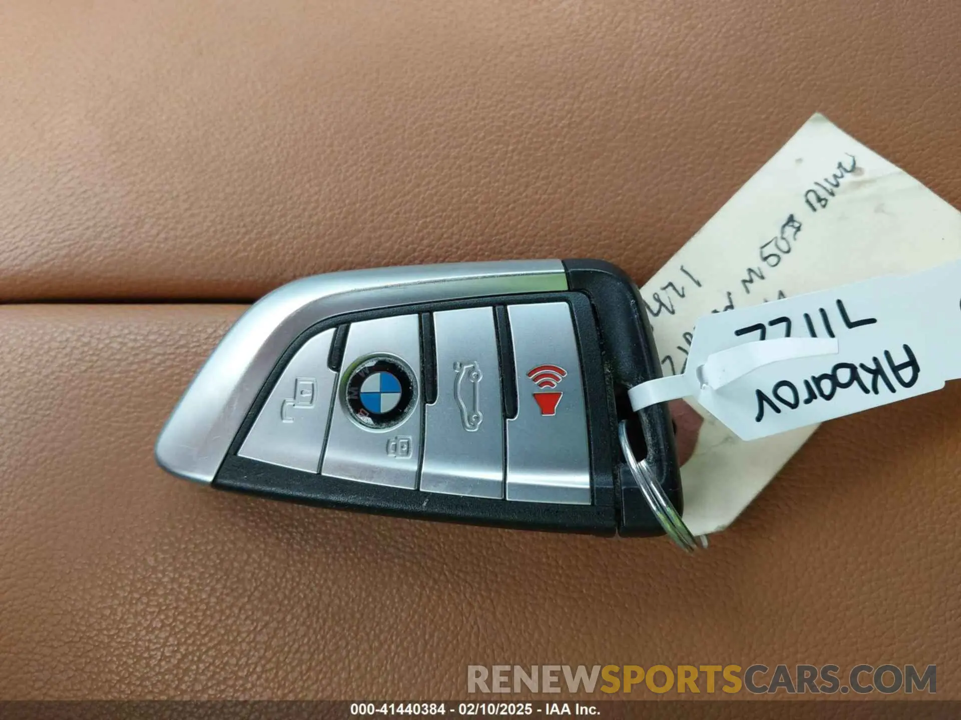 11 fotografías del automóvil dañado 5UXJU4C06N9K31059 BMW X5 2022