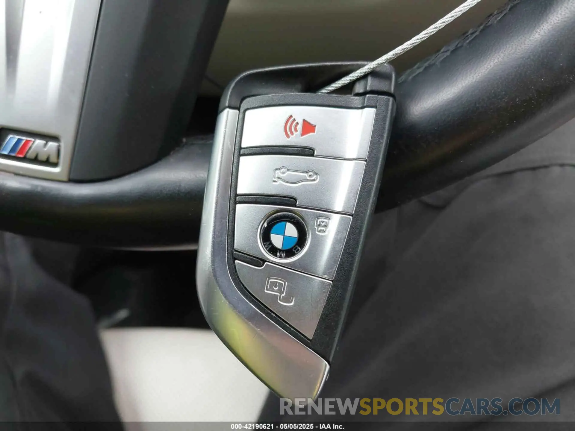 11 fotografías del automóvil dañado 5UXJU4C06N9M02604 BMW X5 2022