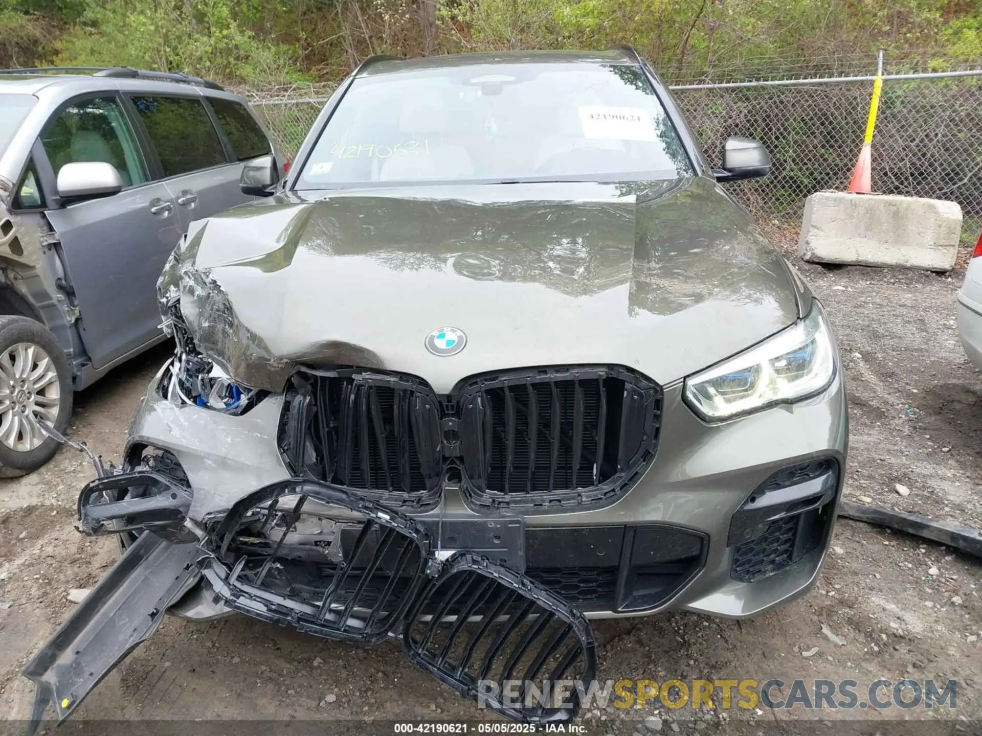 12 fotografías del automóvil dañado 5UXJU4C06N9M02604 BMW X5 2022