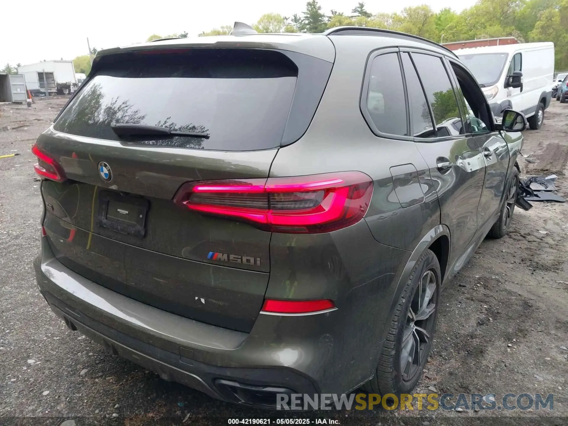 4 fotografías del automóvil dañado 5UXJU4C06N9M02604 BMW X5 2022