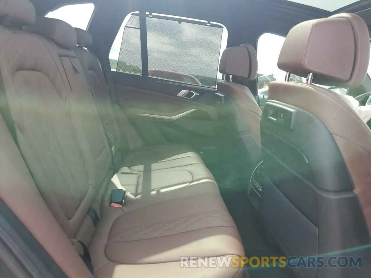 11 fotografías del automóvil dañado 5UXJU4C06N9M13151 BMW X5 2022