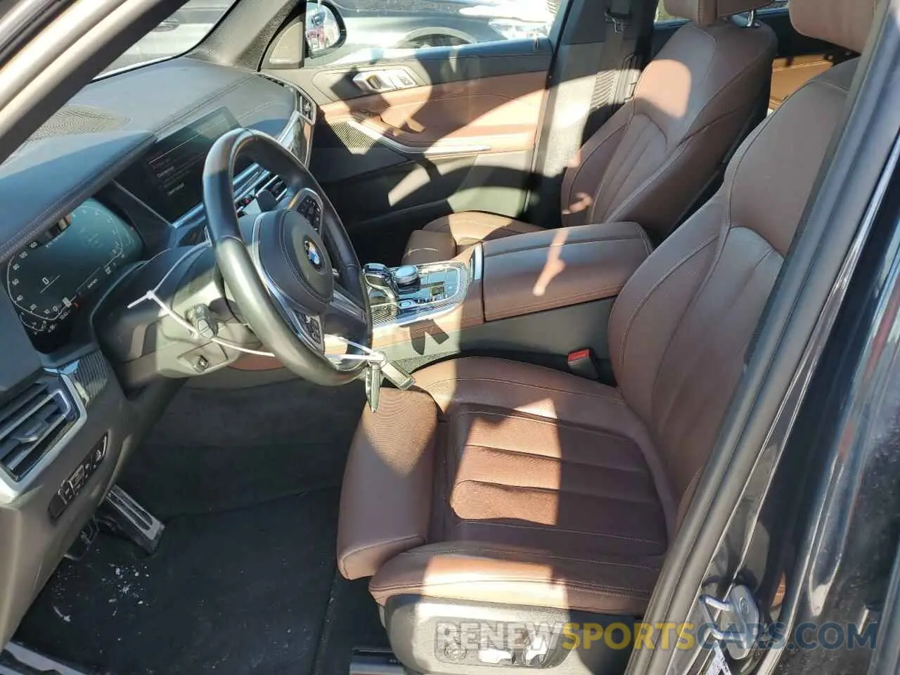 7 fotografías del automóvil dañado 5UXJU4C07N9J73558 BMW X5 2022