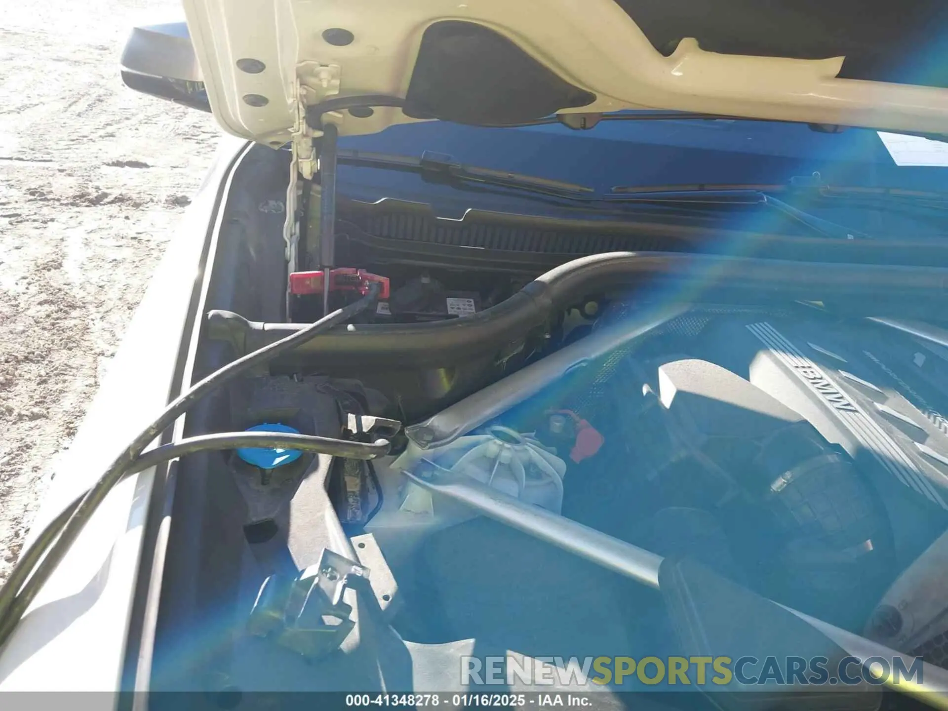 17 fotografías del automóvil dañado 5UXJU4C0XN9L53083 BMW X5 2022