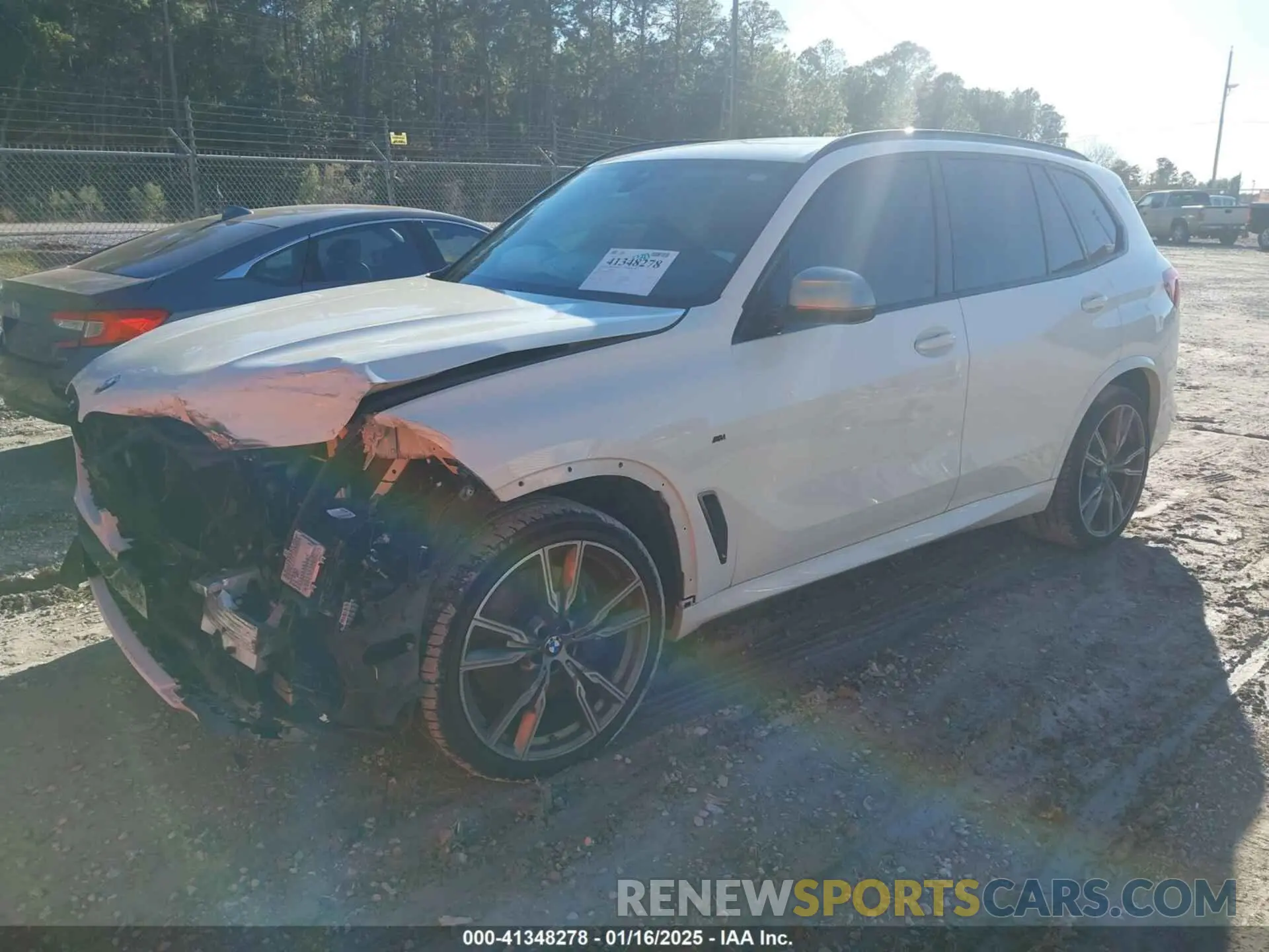 2 fotografías del automóvil dañado 5UXJU4C0XN9L53083 BMW X5 2022