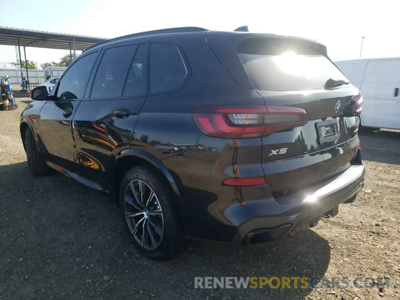 3 fotografías del automóvil dañado 5UXTA6C01N9K87262 BMW X5 2022