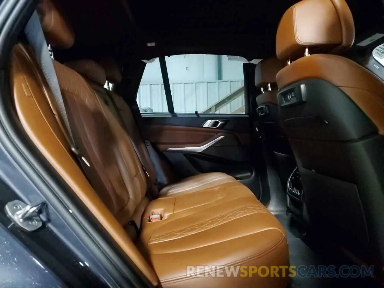 11 fotografías del automóvil dañado 5UXTA6C01N9M00398 BMW X5 2022