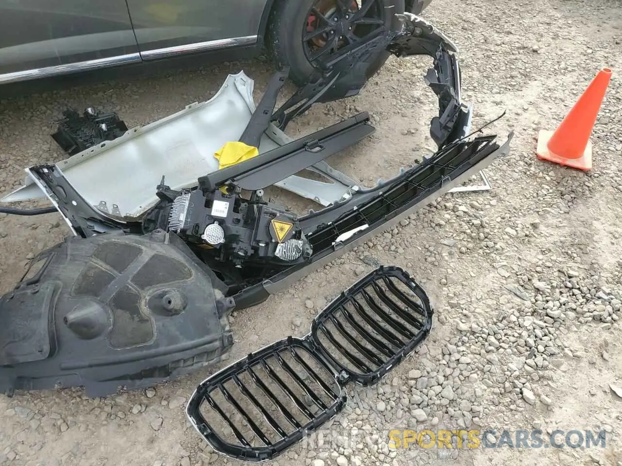 13 fotografías del automóvil dañado 5UXTA6C07N9J80295 BMW X5 2022