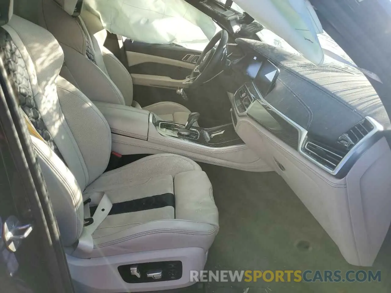 7 fotografías del automóvil dañado 5YMJU0C00N9M60595 BMW X5 2022