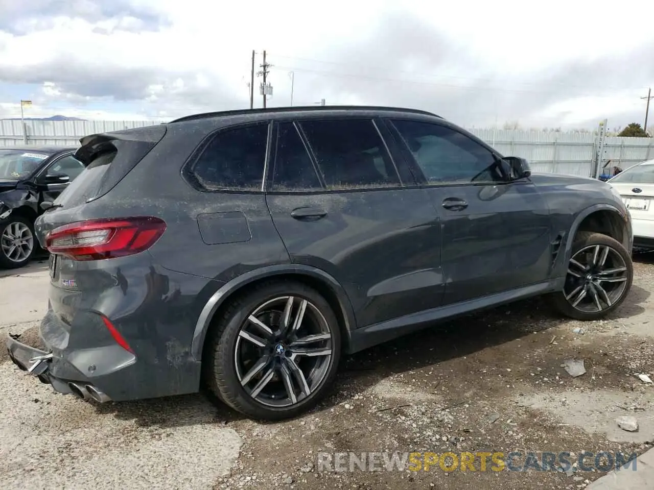 3 fotografías del automóvil dañado 5YMJU0C04N9K13709 BMW X5 2022