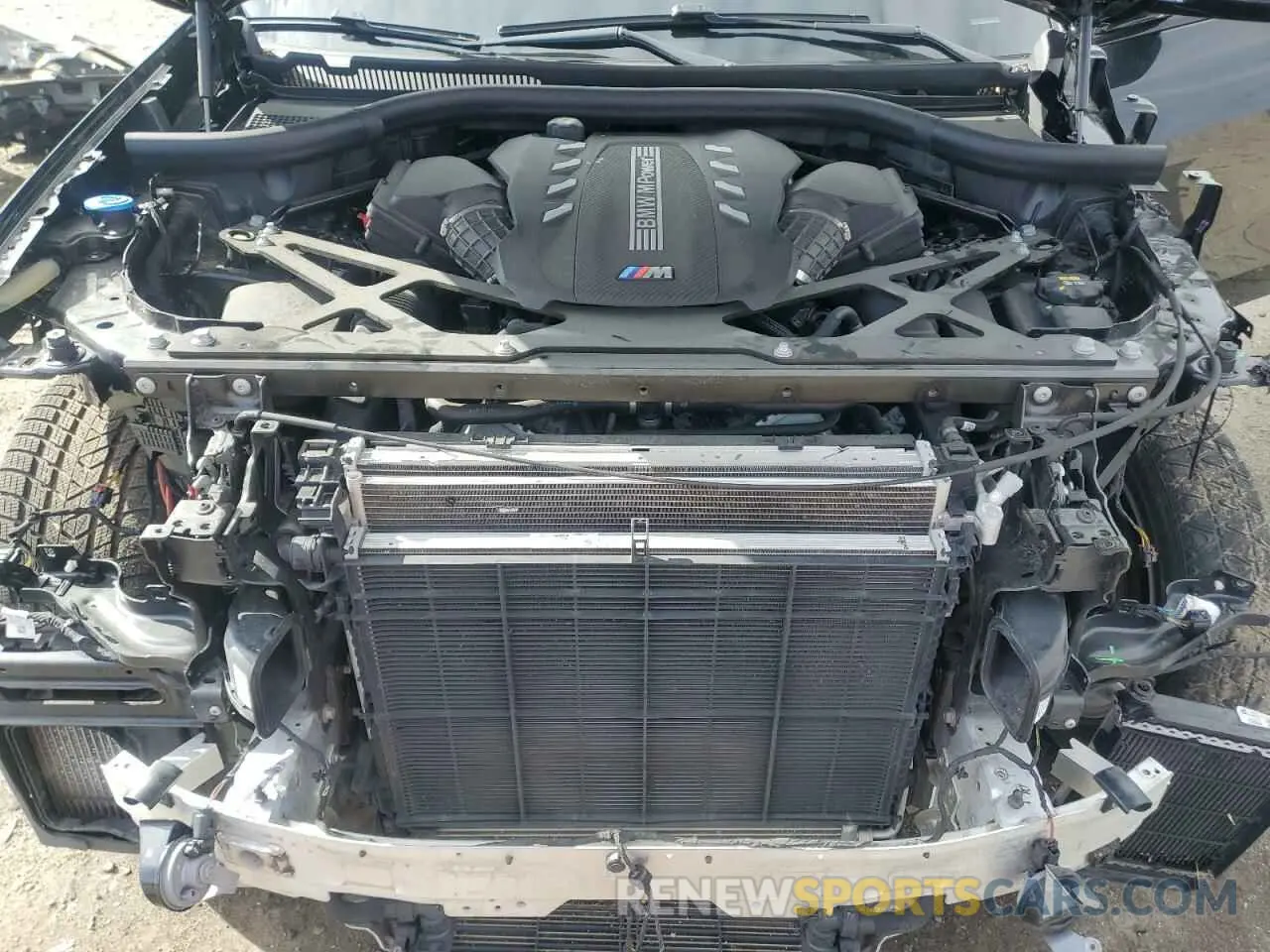 12 fotografías del automóvil dañado 5YMJU0C09N9J22449 BMW X5 2022