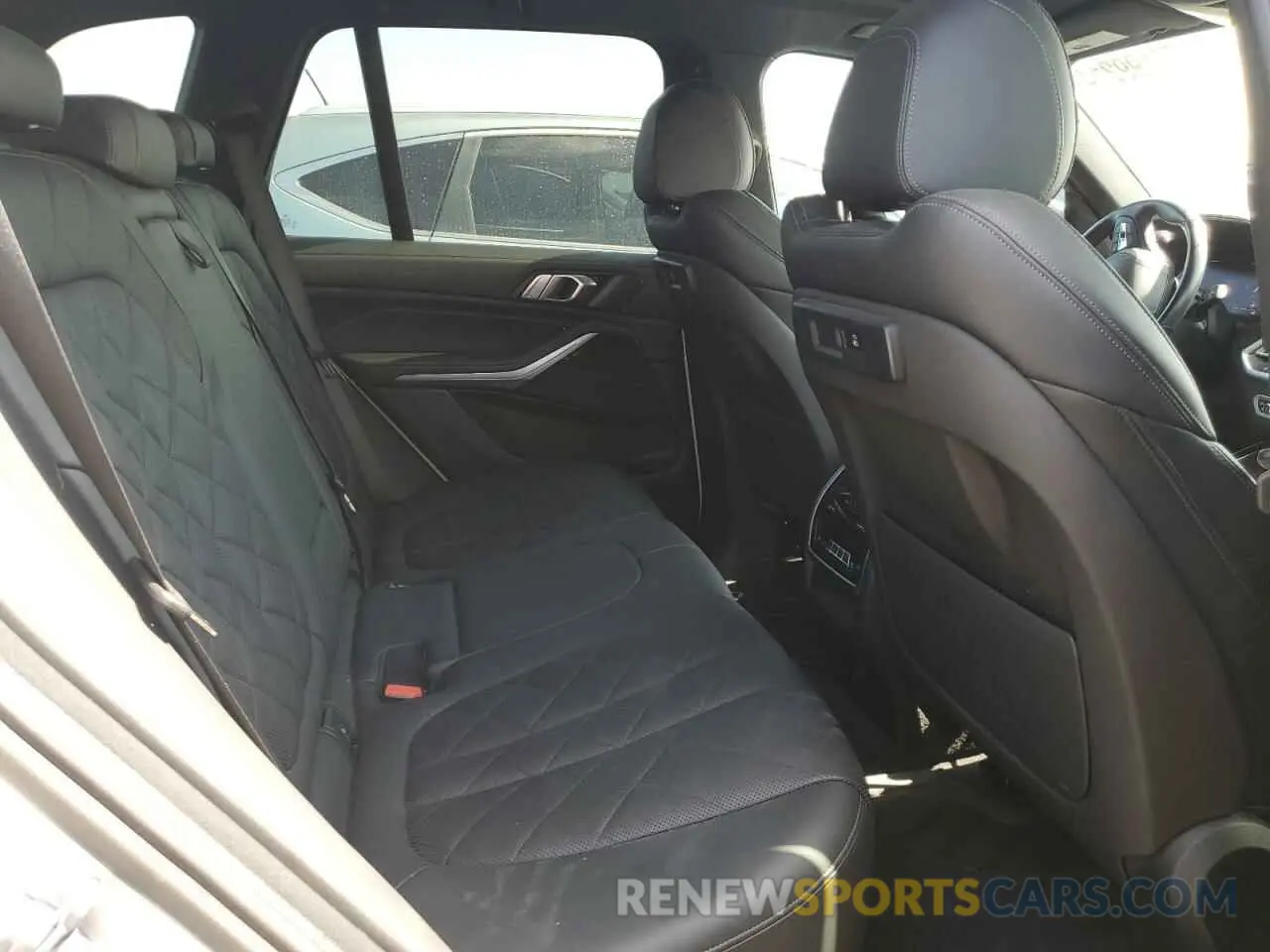 11 fotografías del automóvil dañado 5UXCR4C00P9P47740 BMW X5 2023