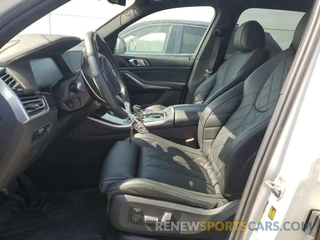 7 fotografías del automóvil dañado 5UXCR4C00P9P47740 BMW X5 2023