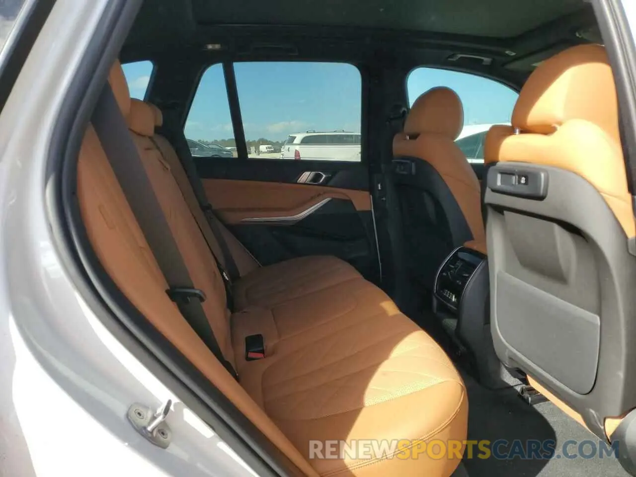 11 fotografías del automóvil dañado 5UXCR4C01P9N78442 BMW X5 2023