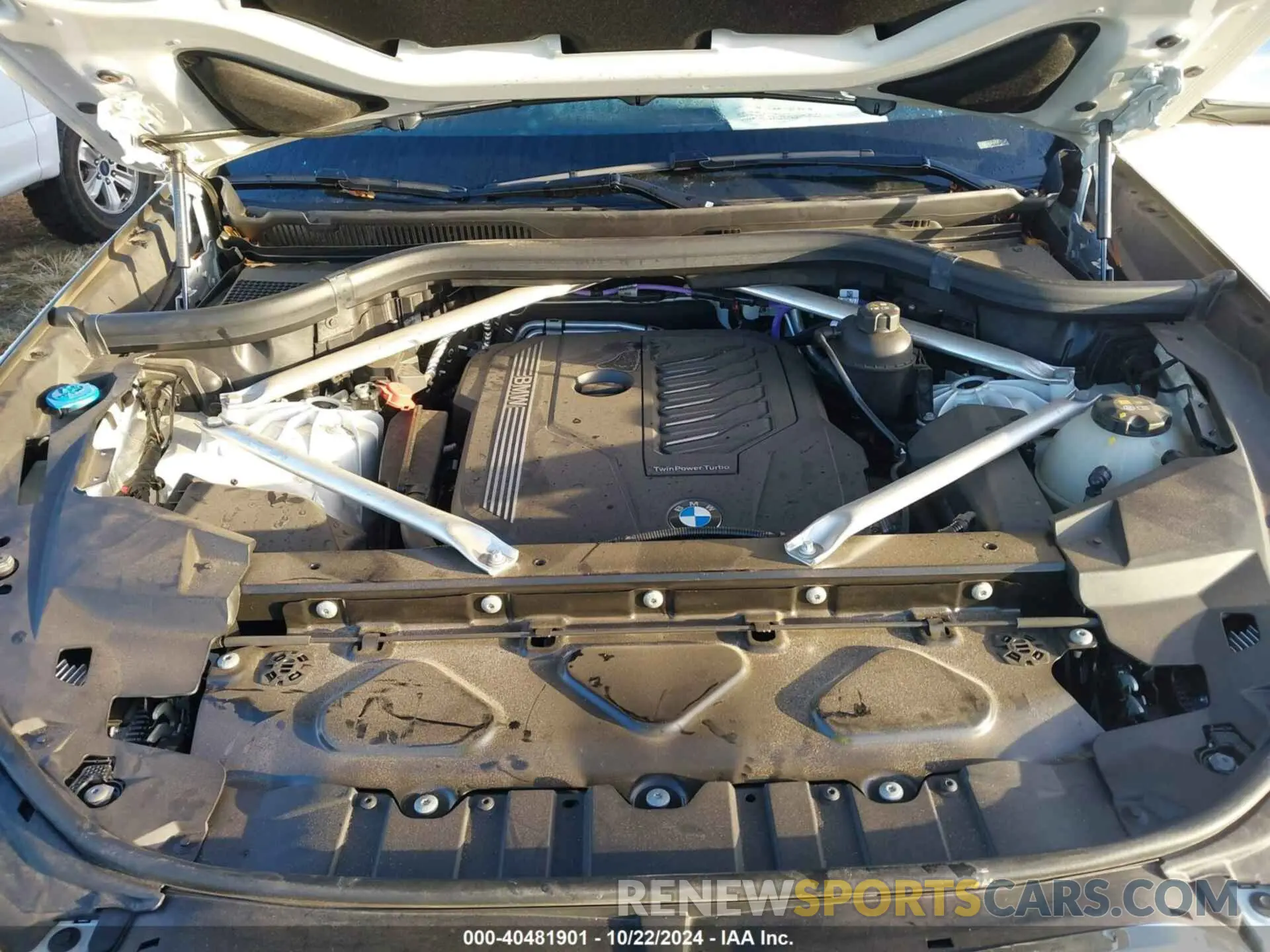 10 fotografías del automóvil dañado 5UXCR4C02P9R63525 BMW X5 2023