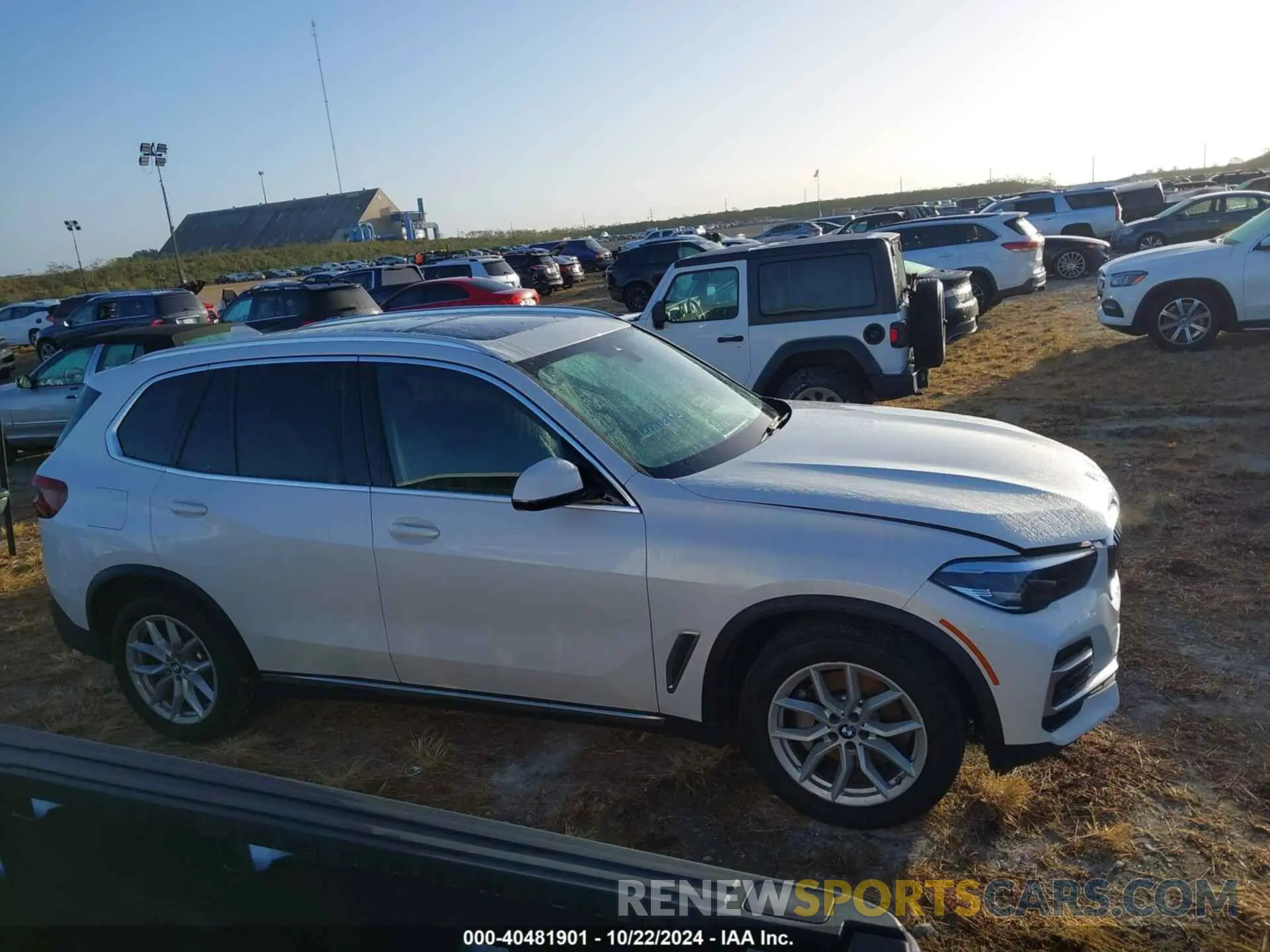13 fotografías del automóvil dañado 5UXCR4C02P9R63525 BMW X5 2023